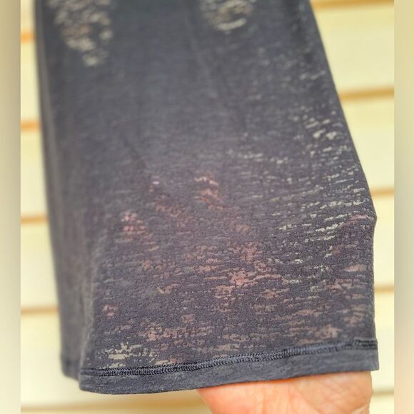 Alo Yoga black thin overlapping back flaps, sheer, size Small. - Picture 4 of 5